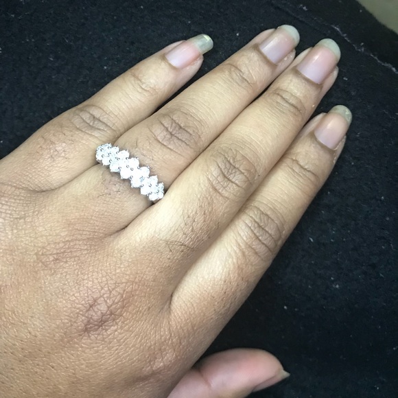 1 CTTW Diamond Wedding Engagement White Gold Ring - Picture 8 of 8